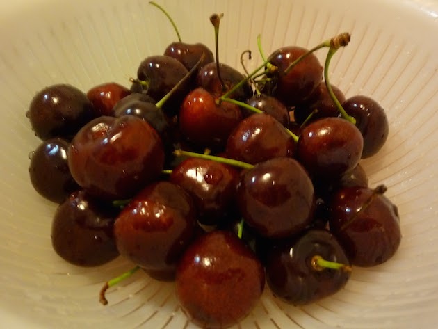 cherries and gout