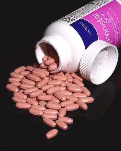 Prenatal_vitamin_tablets-