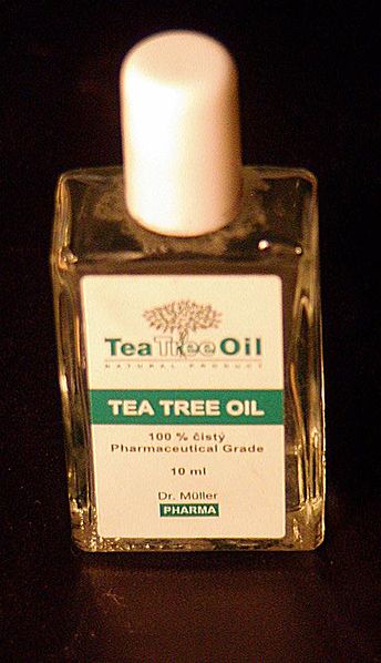 Tea-tree-oil-bottle